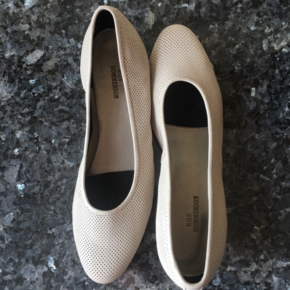 Ros Hommerson Low Heel Wedge Size 9N - Picture 3 of 6